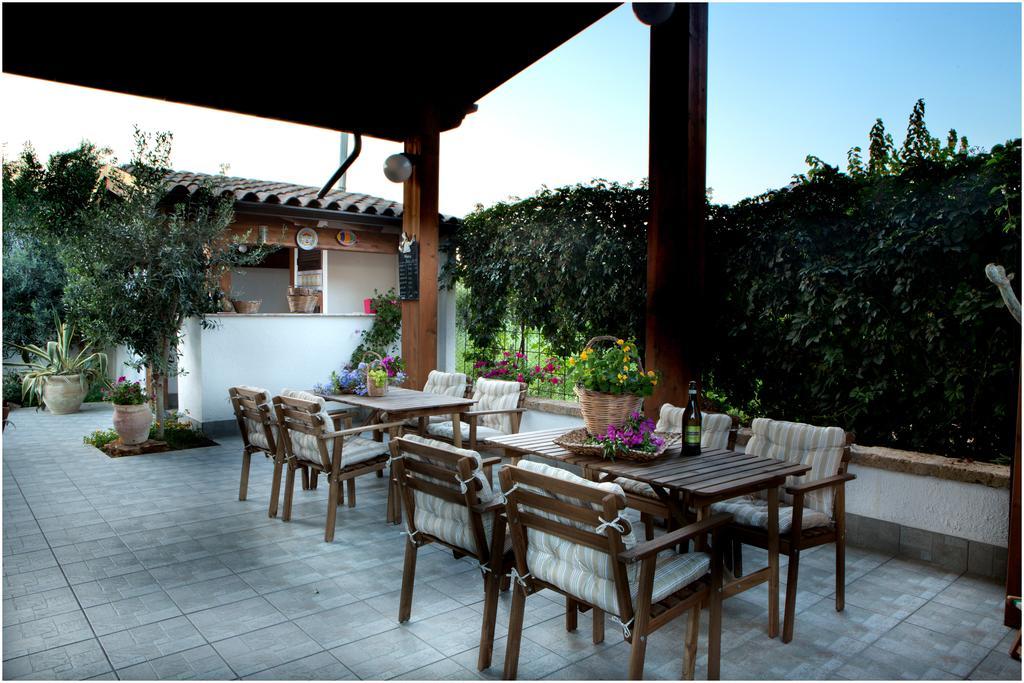 Ai Parchi Dei Parrini Bed & Breakfast Partinico Eksteriør bilde