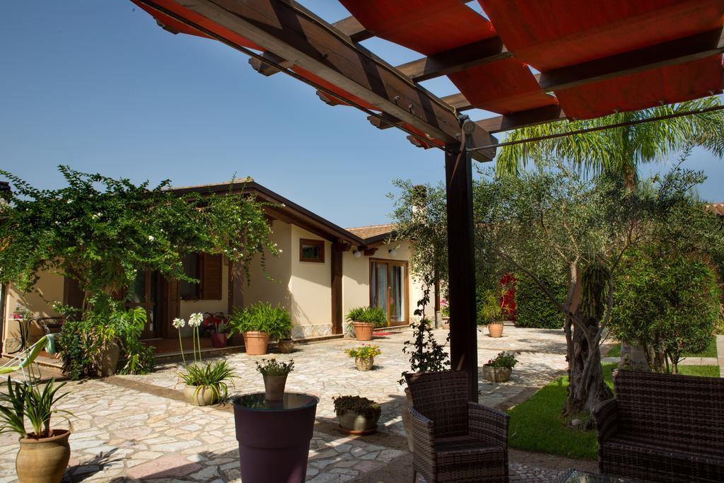 Ai Parchi Dei Parrini Bed & Breakfast Partinico Eksteriør bilde